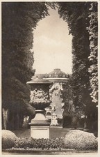 Potsdam. Durchblick auf Schloß Sanssouci, ngl E5473
