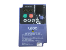 Hitachi L200-005NFE2 Frequenzumrichter 0,55kW | 230V/400V | unbenutzt + CD