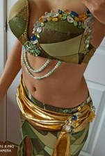 Bauchtanz Profi Atemberaubendes Designer Kostüm Grün Gold Gebraucht Guter Zustand