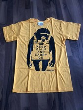 BANKSY -KEEP CALM- T-shirt von