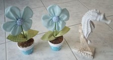 Deko 2 x Stoff-Blumen mit Topf, + 1 Seepferdchen - gebraucht
