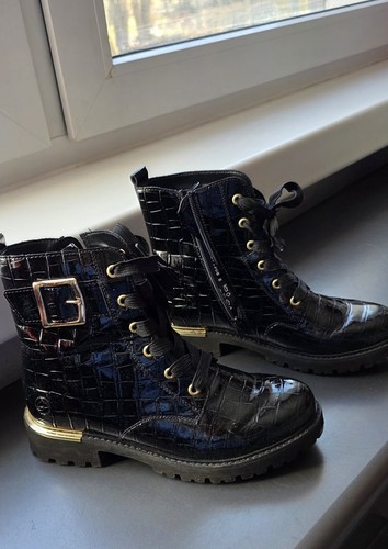 Neuwertig boots - *neuwertig*,