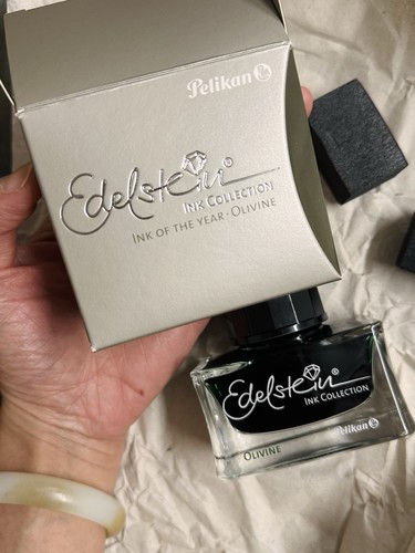 Pelikan edelstein - pelikan,