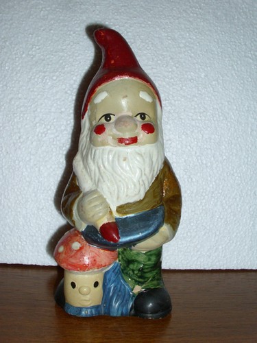 Gartenzwerg aus ton zwerg - aus,