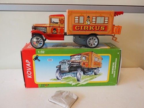 Kovap cirkus wagen - cirkus,
