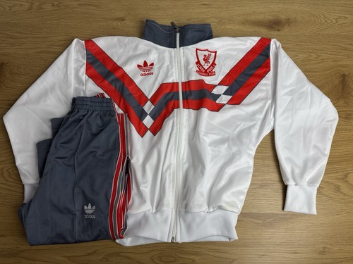 Liverpool 1989 1990 - liverpool, training