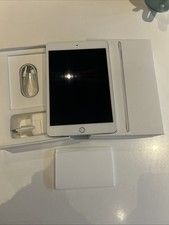 Apple iPad mini 4 128GB, WLAN, 20,07 cm, (7,9 Zoll) - Silber