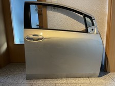 Toyota Yaris XP9 Original Beifahrer Tür 1E7 Silver pearl BJ 2008 ohne Spiegel 
