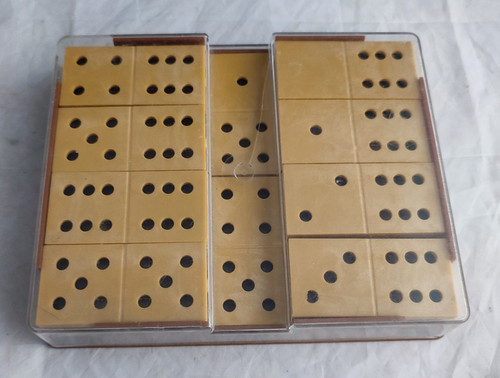 Altes domino spiel - -, /
