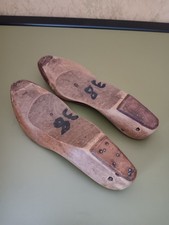 1 Paar sehr alte Schuhleisten