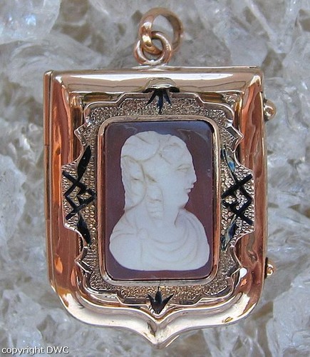 Medaillon mit onyx gemme - medaillon,