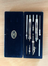 schöner alter Zirkelkasten