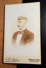 Student in Couleur mit Mütze & Band / CDV A. W. Popken Hamburg St. Pauli