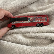 Coca Cola Mattel 1999 Bus Coach Matchbox rot, Vorne beschaedigt