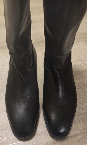 Neuwertiger lederreitstiefel - neuwertiger,