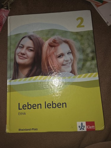 Unbekannt leben - /,
