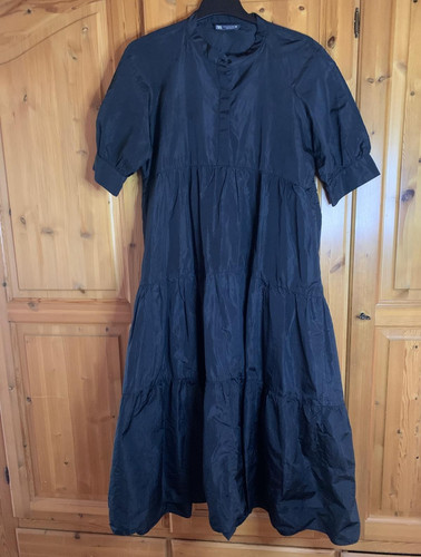 Zara stufenkleid midi kurzarm - zara,