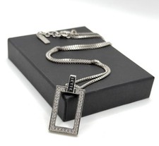 JETTE 925 SilberCollier –Silberkette mit 925 Silberfunkelndem Rechteck-Anhänger