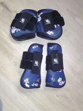 Pony Gamaschen + Streichkappen blau von HG mit Blumen Muster NP. 65€
