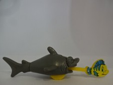 Werbe & Sammelfigur / Arielle,die Meerhungfrau - Hai jagt Fabian - 55 mm lang