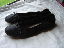 Donna Carolina flache Pumps