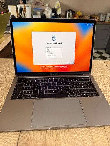 Apple macbook pro - apple,