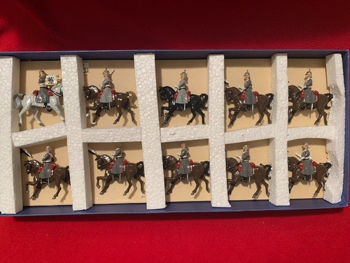 Hiriart toy soldiers - toy,