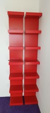 2 Regalteile In Rot... 1 90 CM Hoch /0 30 Breit/ 0 28 Tief...sehr Guter Zustand