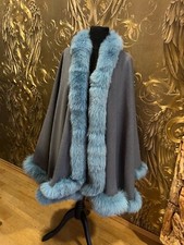 CAPE PONCHO UMHANG STOLA MIT FUCHS PELZ GRAU PELZ CAPE PELZ STOLA BLAU мыс 開普敦