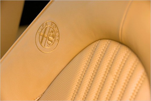 Alfa romeo leder - alfa,