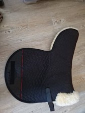 Christ Satteldecke mit Lammfell VS