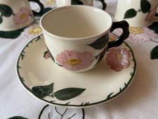 Set Kaffeetasse und Untertasse