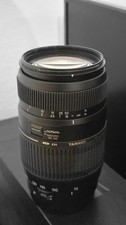 Tamron AF 70-300mm 4-5,6 Di LD Macro 1:2 digitales Objektiv (62mm Filtergewinde)