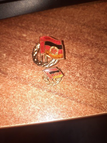 Pins buttons 2er set deutsch - pins,