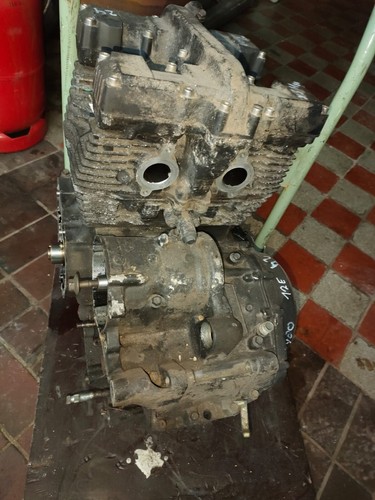 Yamaha 400 dohc 12e motor - 400,