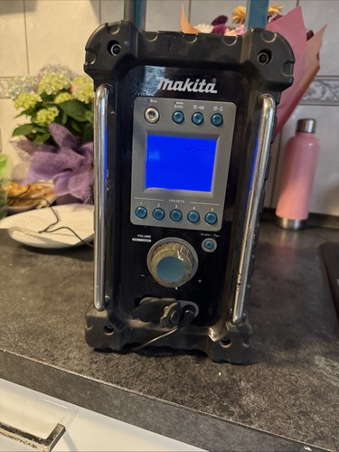 Makita radio bmr 100 - makita,