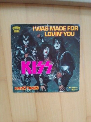 Kiss was made for lovin - was,