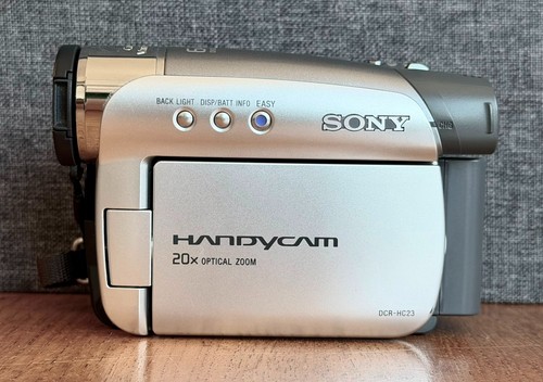 Sony dcr hc23e minidv handycam - dcr-hc23e,
