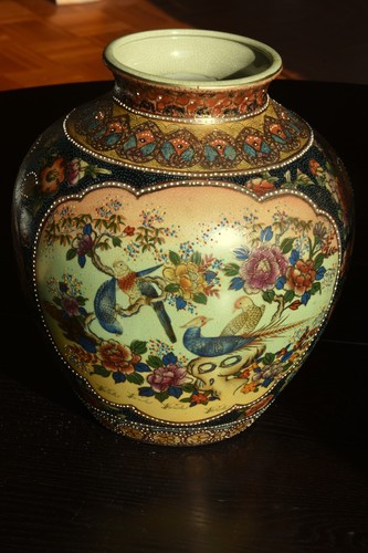 Chinesische vase reich - reich, bemalt