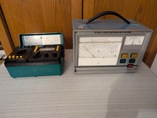 Grundig & Kompavi Messgerät An Bastler Defekt Ersatzteilspender 