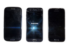 6 x Samsung Galaxy: 2 x A12, S
