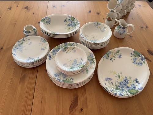 Royal doulton cottage - royal,