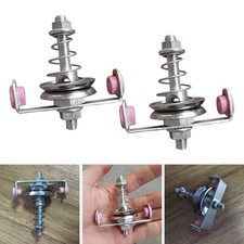 2 Stück Strickmaschinen