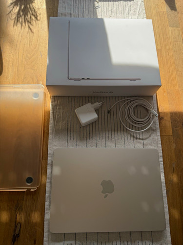 Apple macbook air - 13", 16gb