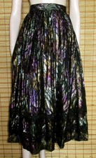 BUNT GEMUSTERTER TRACHTENROCK