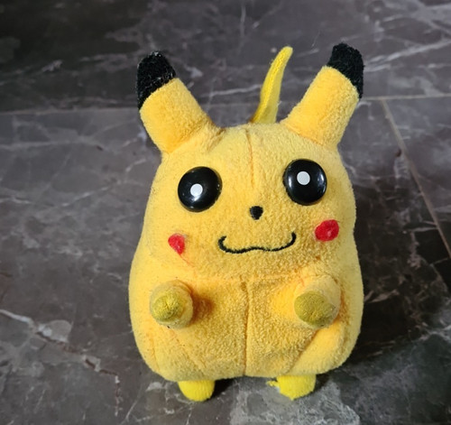 Pokémon pikachu plüschtier - pokémon,