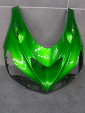 Beschädigte Verkleidung Zu