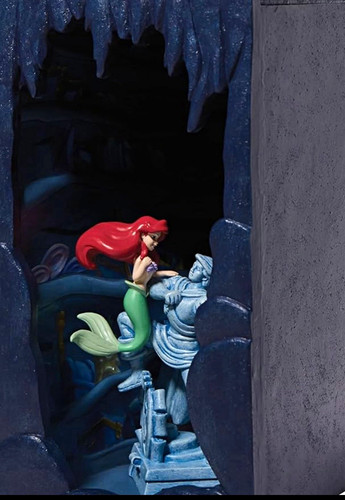 Disney showcase collection - showcase,