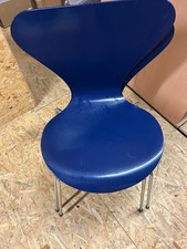 2 Stühle Design Arne Jacobsen
