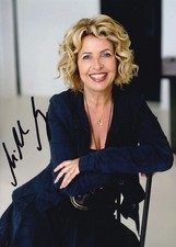 Michaela MAY - dt. Schauspielerin, Halbgrossfoto, Original-Autogramm!